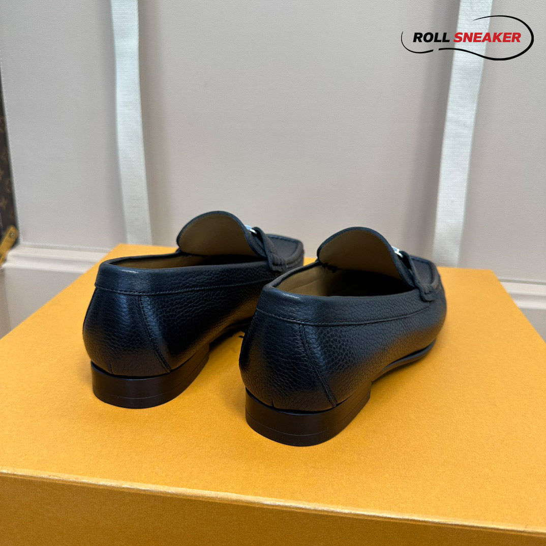 Giày Lười Louis Vuitton Montaigne Loafers Black Da Bê Có Vân Logo LV Bạc