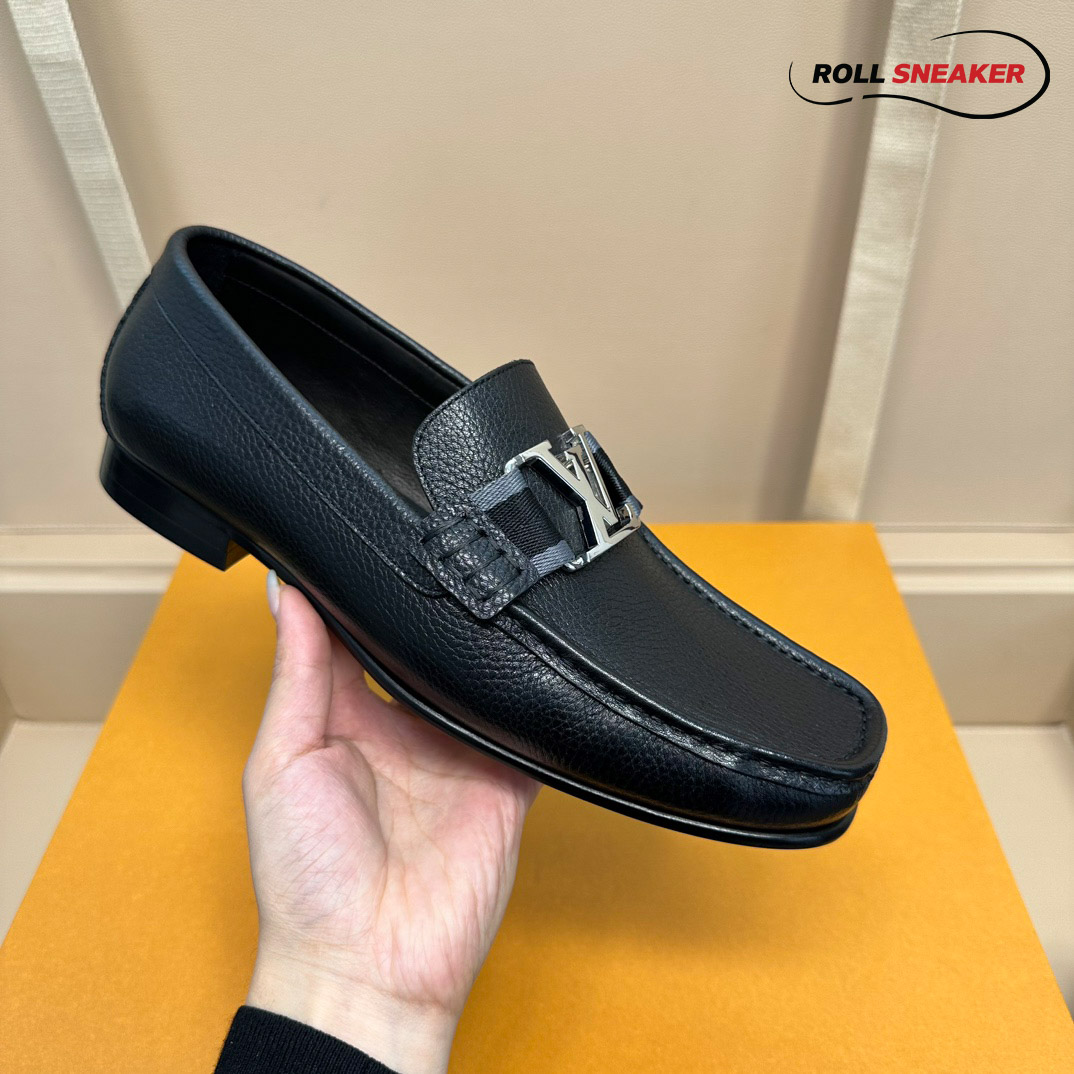 Giày Loafer Louis Vuitton Major Black Đen Da Bê Sần Logo LV Bạc