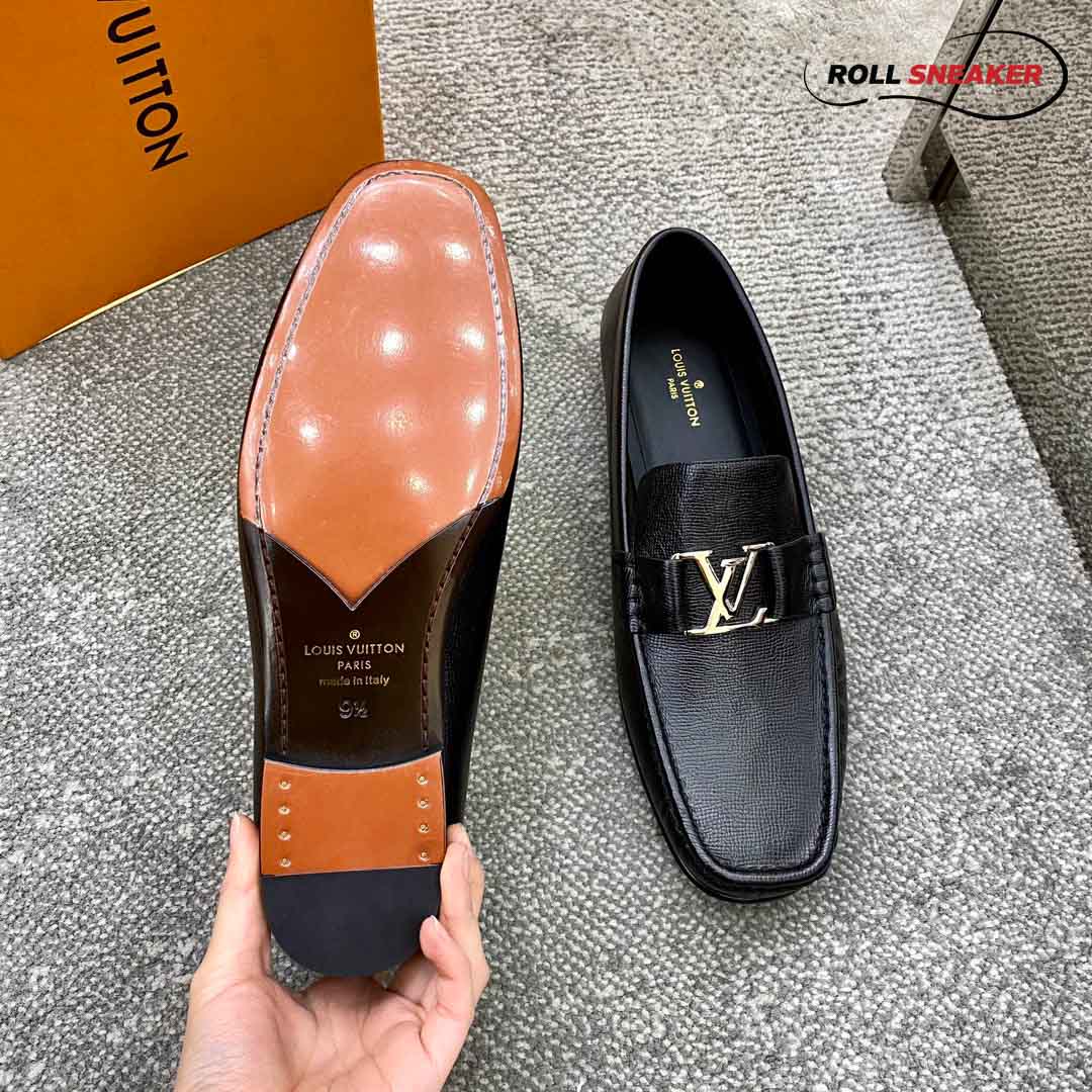 Giày lười Louis Vuitton Montaigne Loafers Da Nhăn Logo LV Bạc