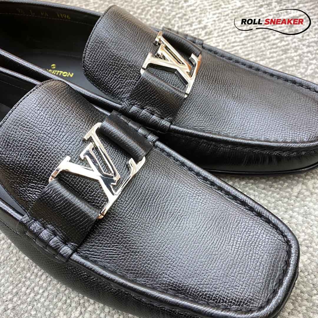 Giày lười Louis Vuitton Montaigne Loafers Da Nhăn Logo LV Bạc