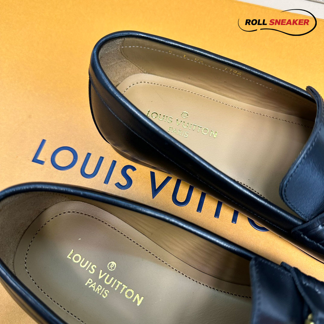 Giày lười Louis Vuitton Montaigne Loafers Da Trơn Logo LV Vàng
