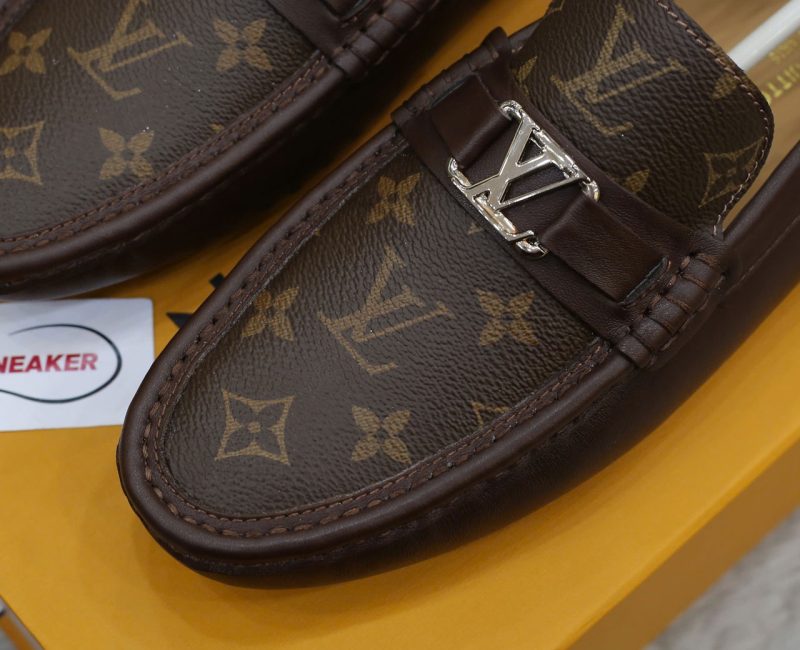 Giày lười LV Hockenheim Mocassin Brown Da Bê Họa Tiết Monogram Canvas Logo LV Bạc