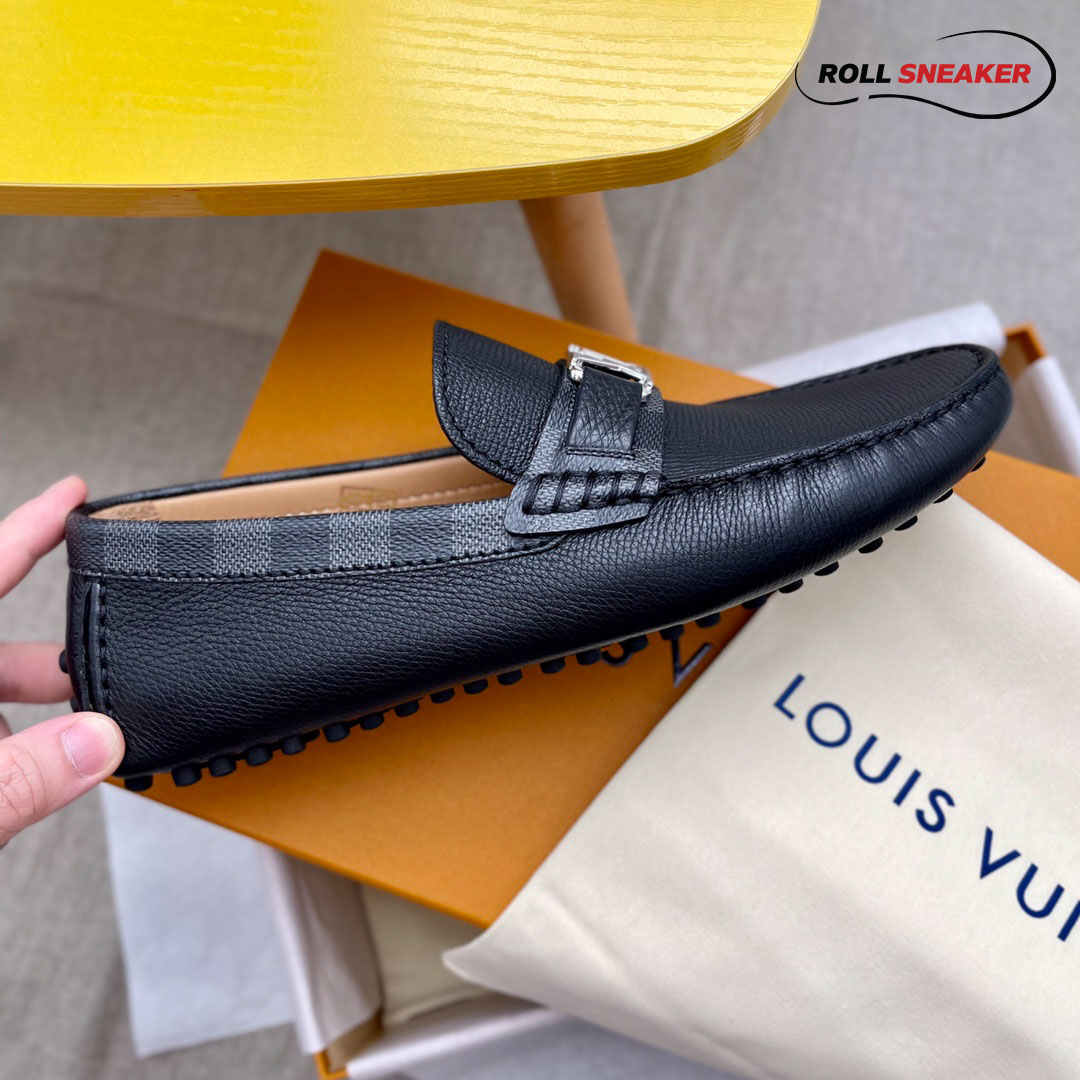 Giày lười LV Hockenheim Mocassin Da Bê Có Vân Họa Tiết Damier Logo LV Bạc