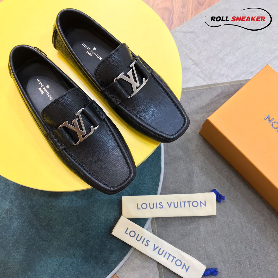 Giày Lười LV Monte Carlo Mocassin Black Da Bê Nhăn Khóa Logo Bạc Bóng