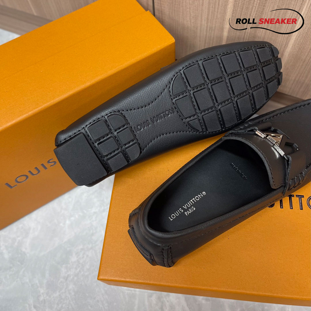 Giày Lười LV Monte Carlo Mocassin Black Da Taiga Khóa Logo Đen