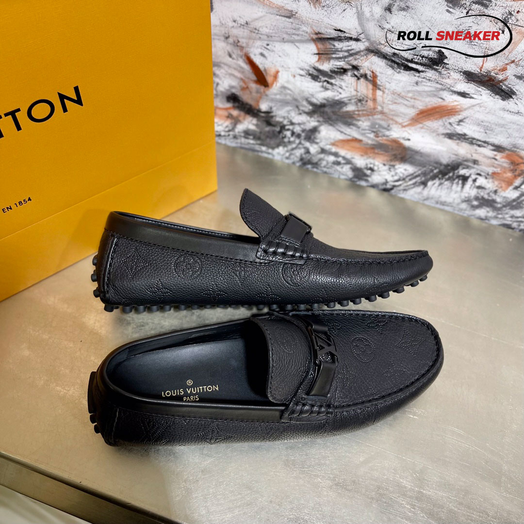 Giày Lv Moca Hockenheim Black Da Bê Sần Dập Nổi Hoạ Tiết Monogram Logo LV Đen