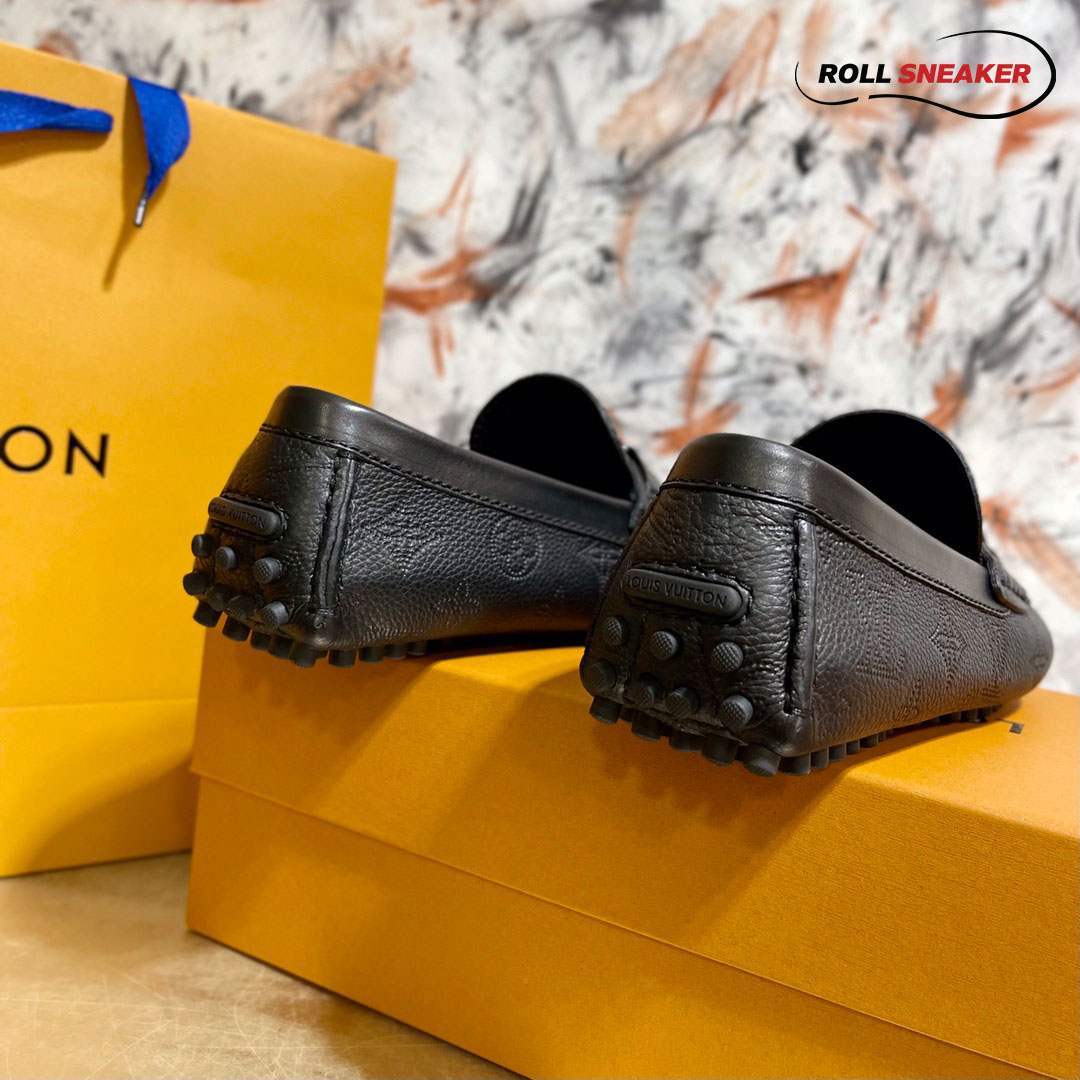 Giày Lv Moca Hockenheim Black Da Bê Sần Dập Nổi Hoạ Tiết Monogram Logo LV Đen