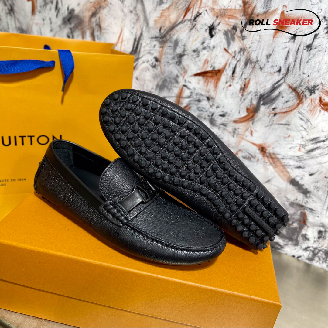 Giày Lv Moca Hockenheim Black Da Bê Sần Dập Nổi Hoạ Tiết Monogram Logo LV Đen