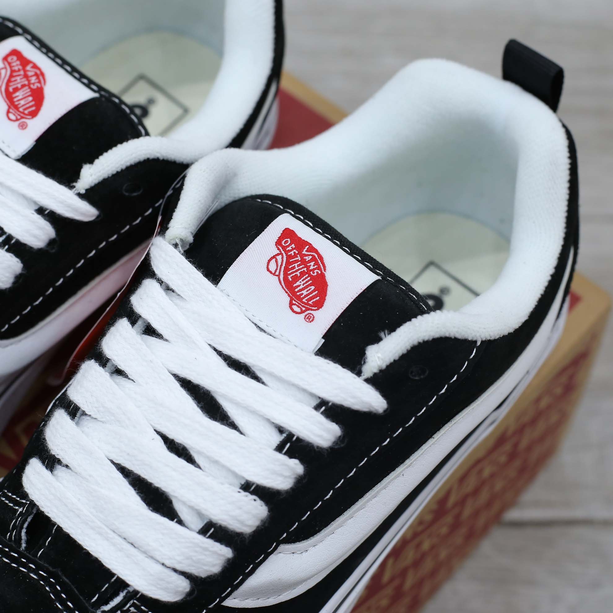 Vans Knu Skool Black White