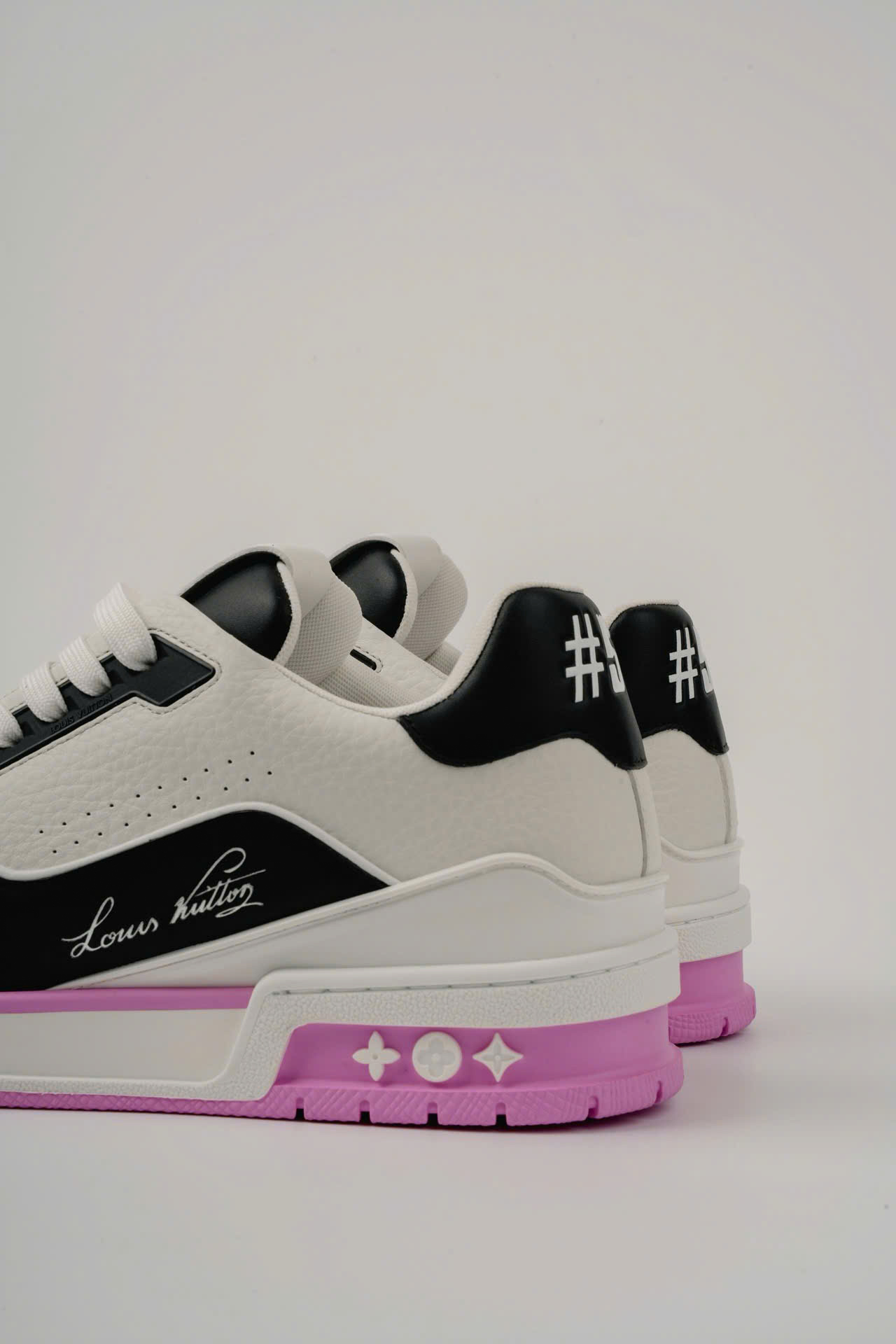 Giày Louis Vuitton LV Trainer #54 White Black Pink Best Quality