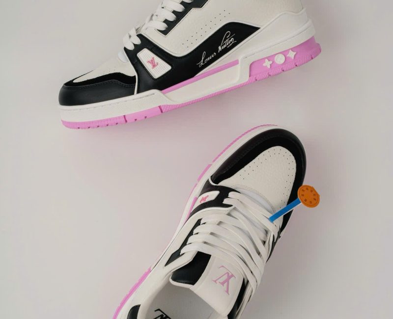 Giày Louis Vuitton LV Trainer #54 White Black Pink Best Quality