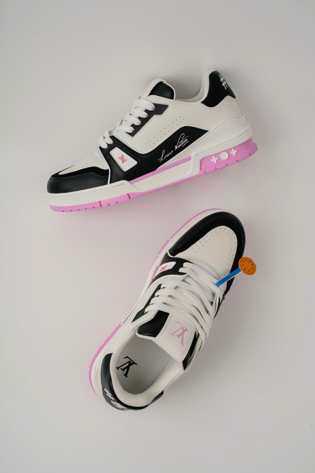 Giày Louis Vuitton LV Trainer #54 White Black Pink Best Quality