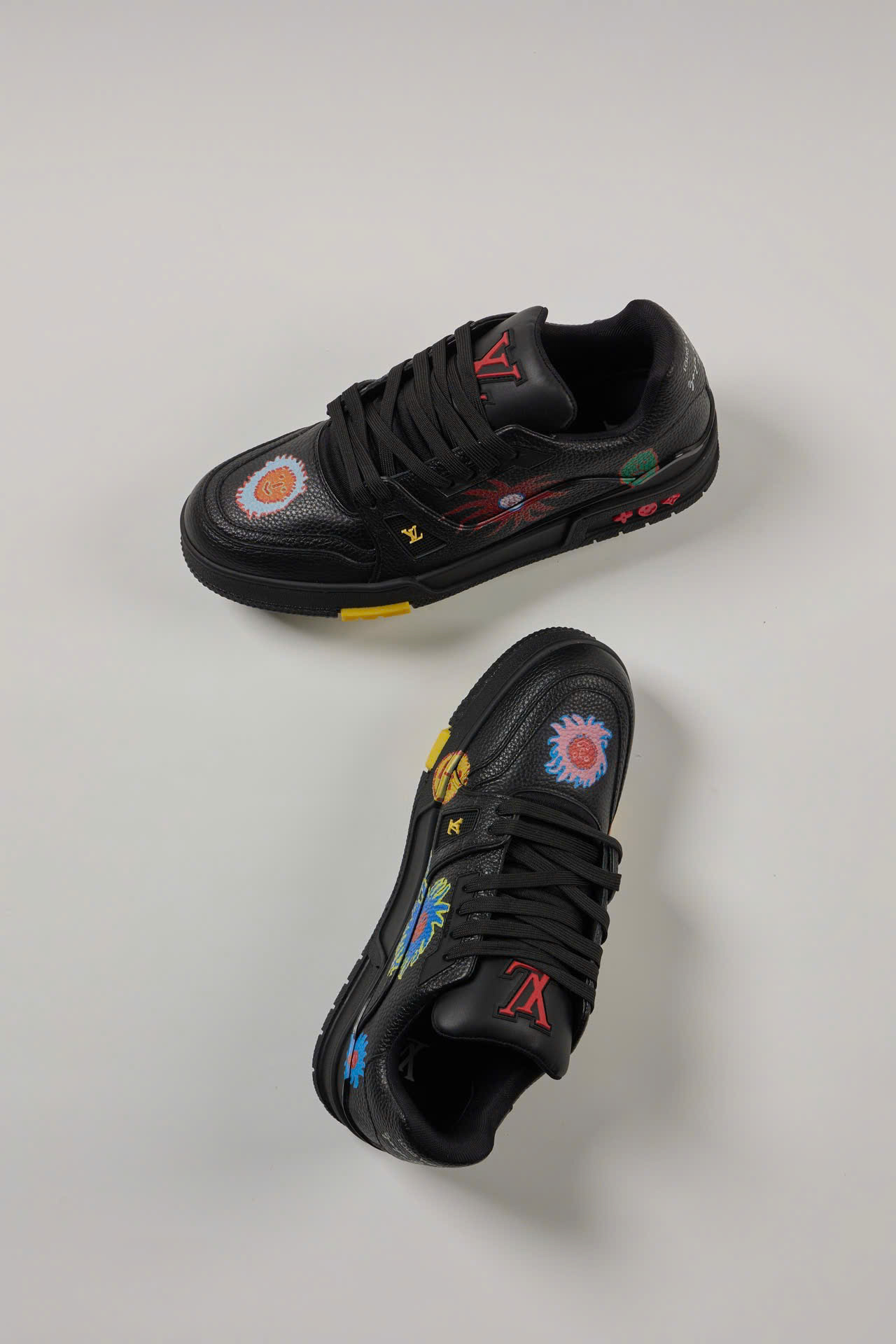 Giày Louis Vuitton x Yayoi Kusama LV Trainer Black Leather Best Quality