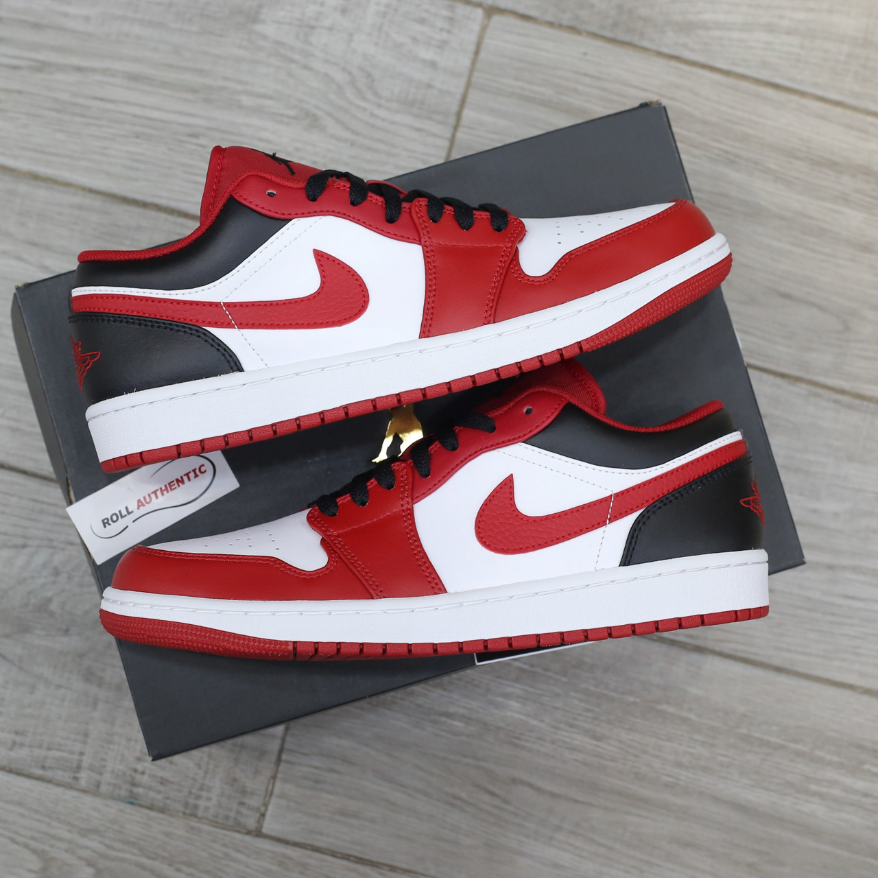 Giày Nike Air Jordan 1 Low ‘Reverse Black Toe’ Real