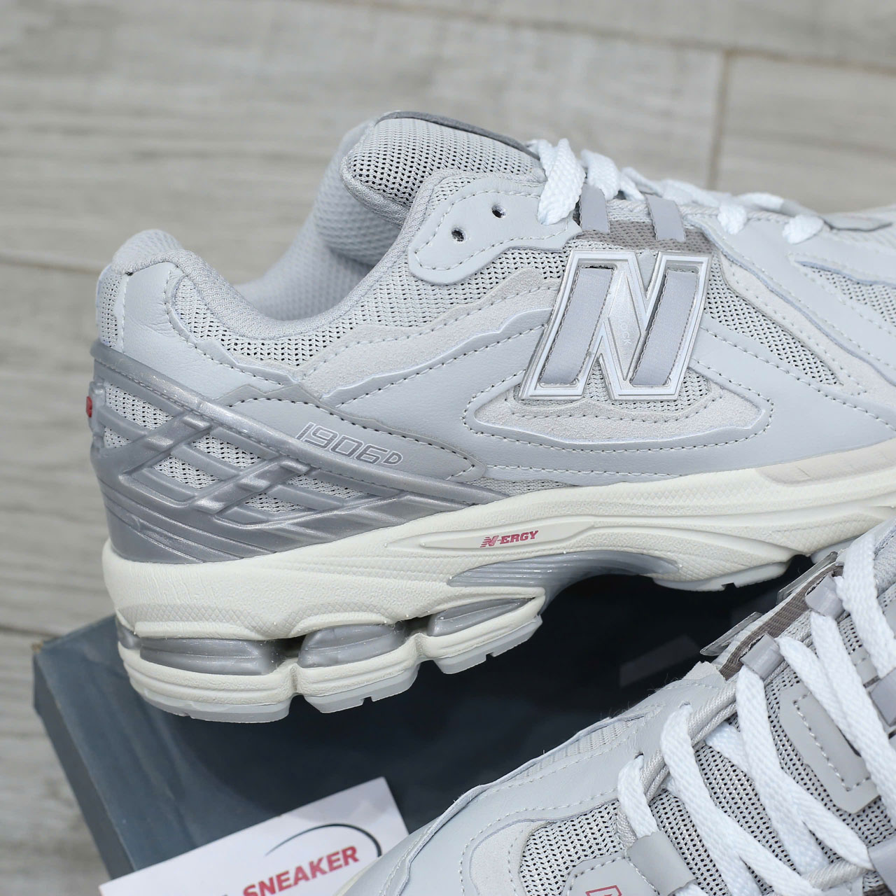 Giày New Balance 1906 Silver Metallic Chuẩn 99% Auth