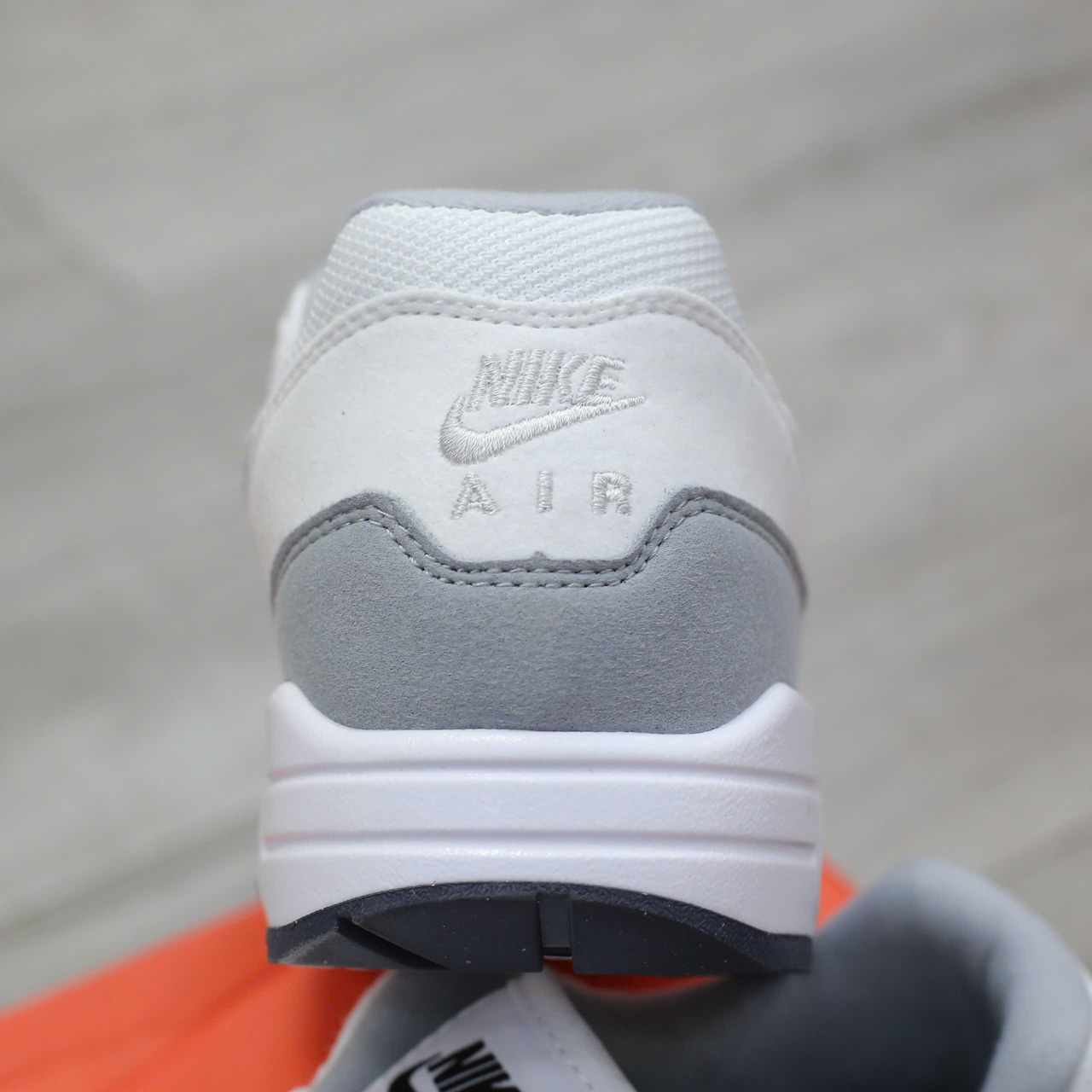 Giày Nike Air Max 1 Platinum Tint Dark Obsidian Chuẩn 99% Auth