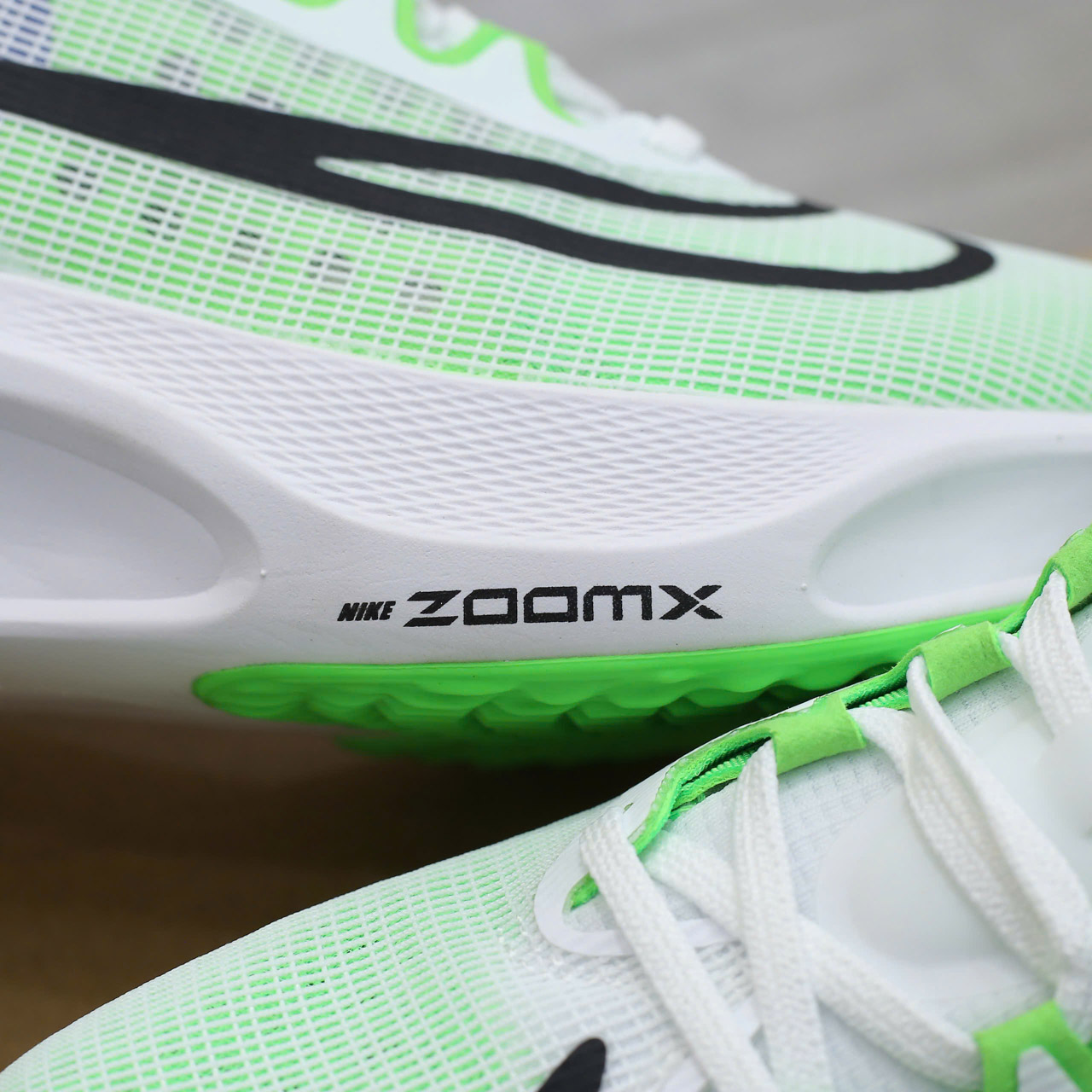 Giày Nike Zoom Fly 5 ‘White Green Strike Blue’ Chuẩn 99% Auth