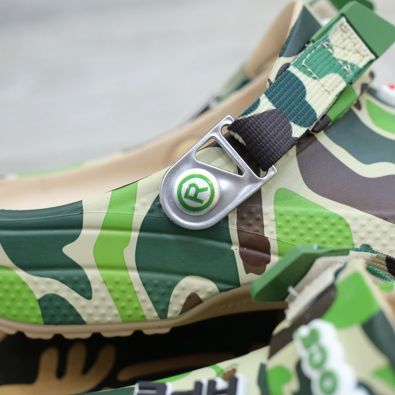 Dép Crocs Classic Clog x A Bathing Ape ABC Camo Green Like Auth